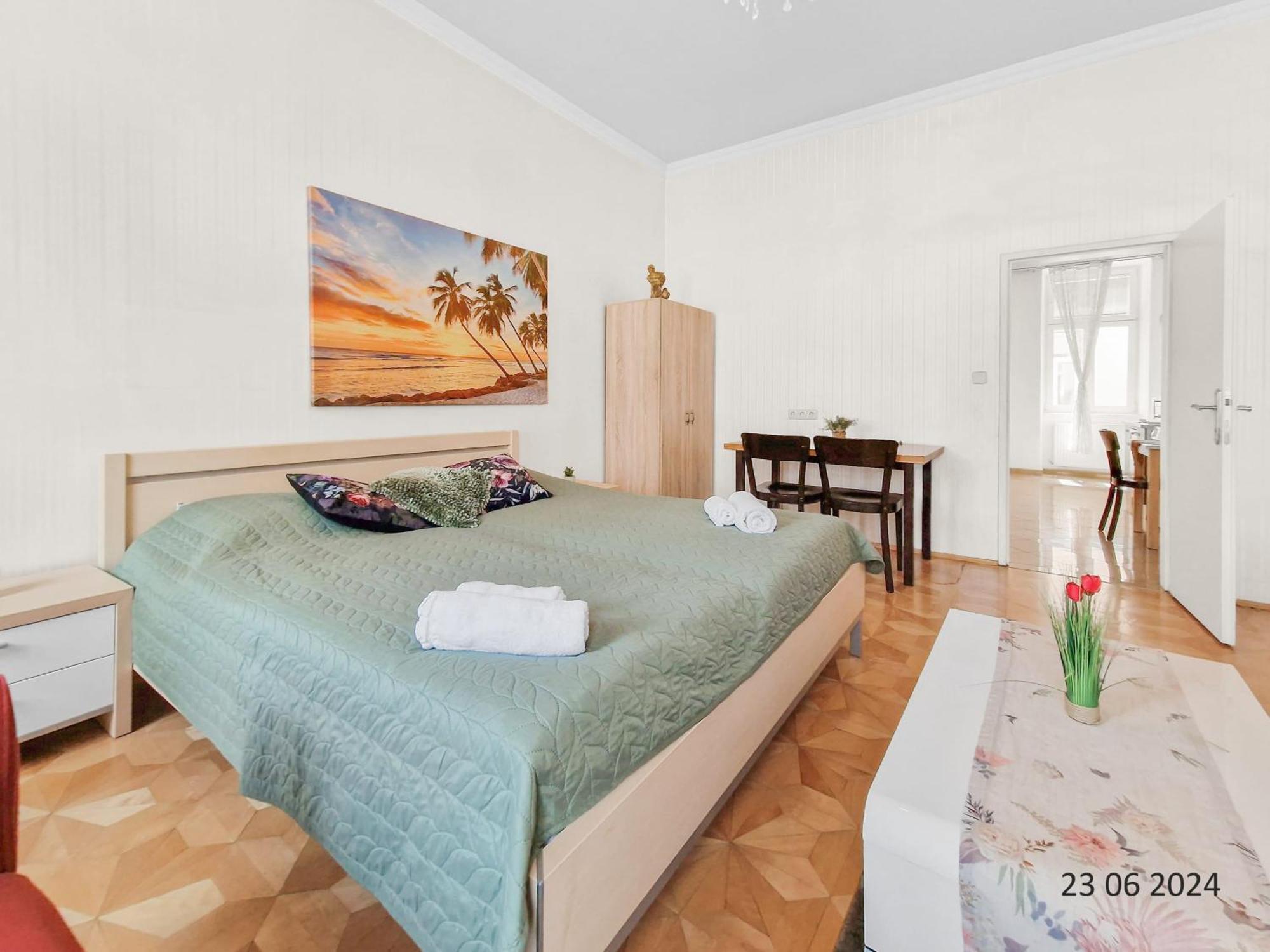 Four-Bedroom, Four King-Size Comfort เวียนนา ภายนอก รูปภาพ