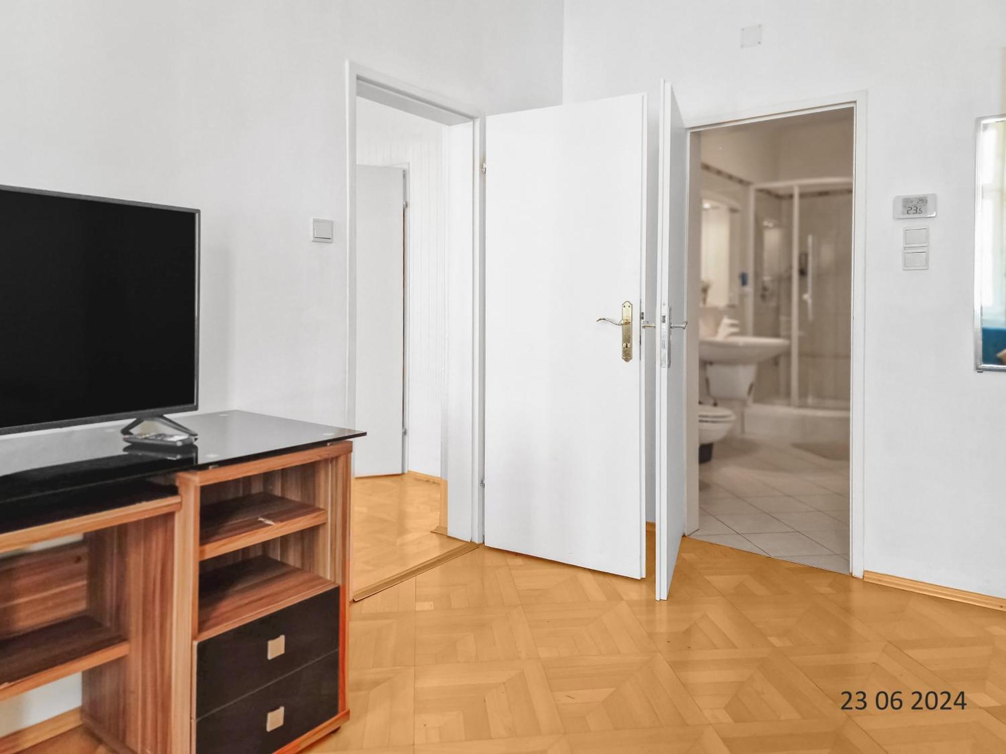 Four-Bedroom, Four King-Size Comfort เวียนนา ภายนอก รูปภาพ