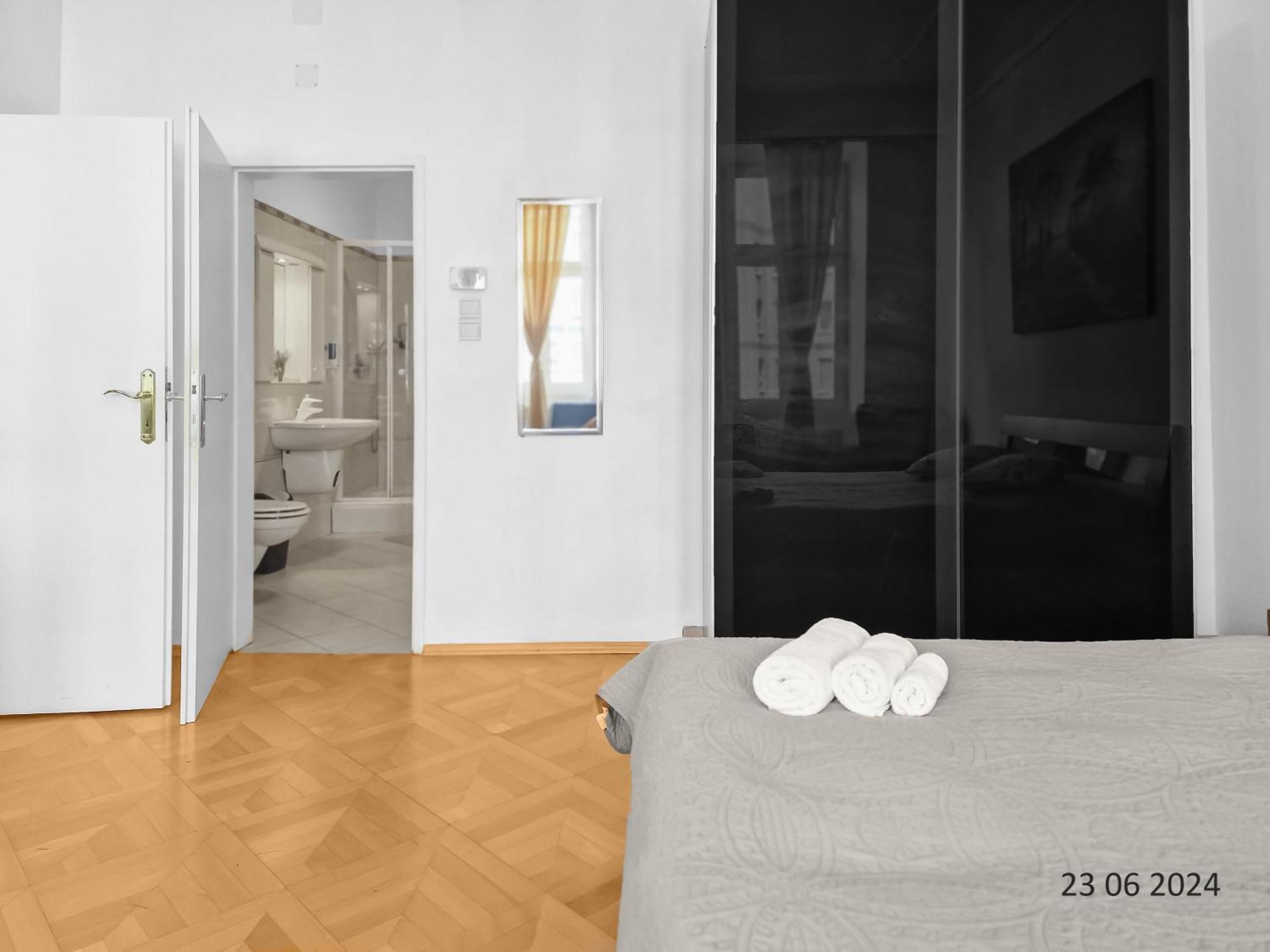 Four-Bedroom, Four King-Size Comfort เวียนนา ภายนอก รูปภาพ