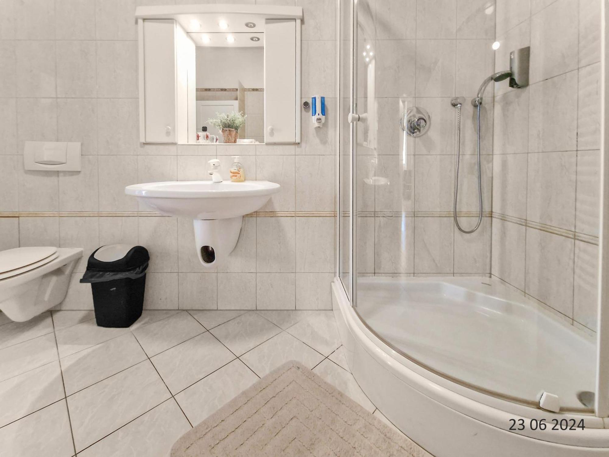 Four-Bedroom, Four King-Size Comfort เวียนนา ภายนอก รูปภาพ